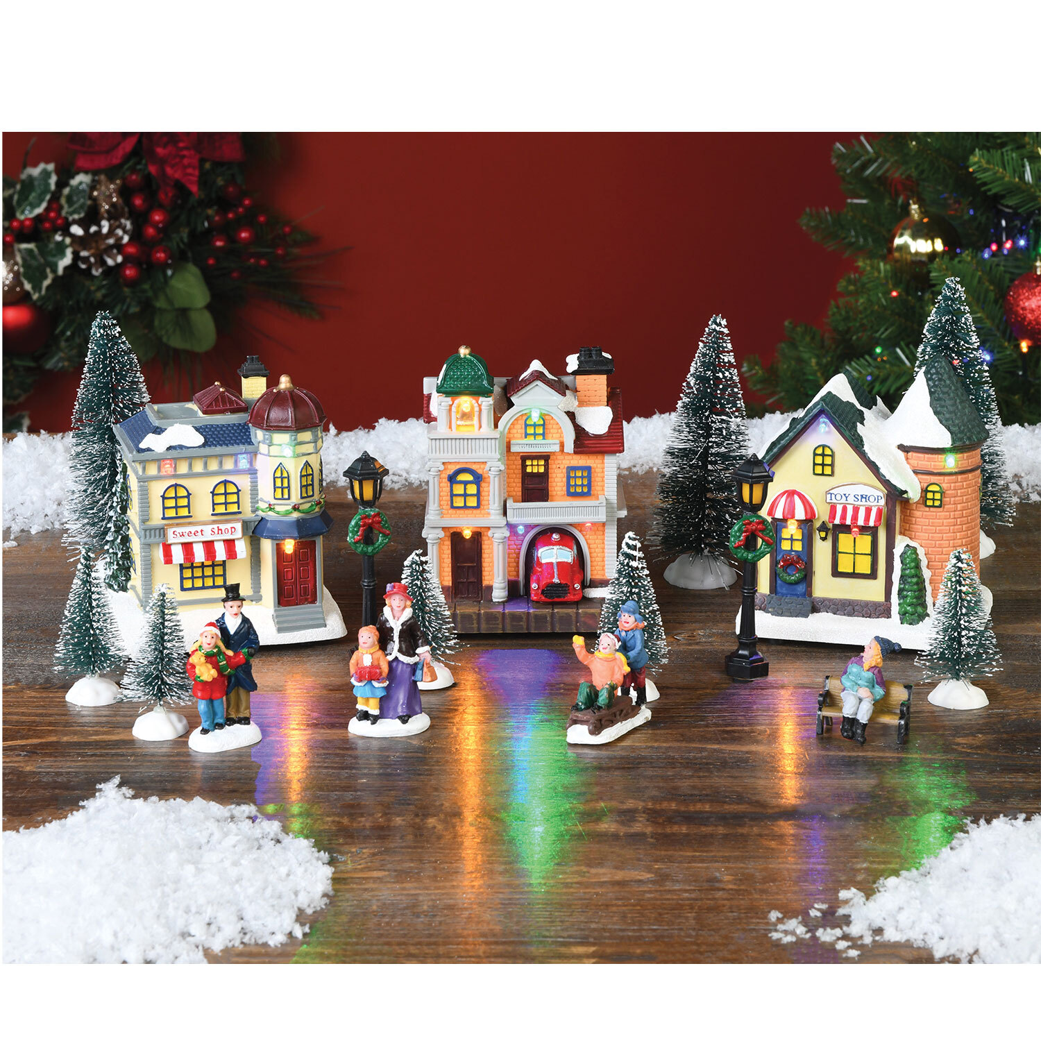 Christmas Shops Mini Scene Christmas Decoration Set of 17 Image 3