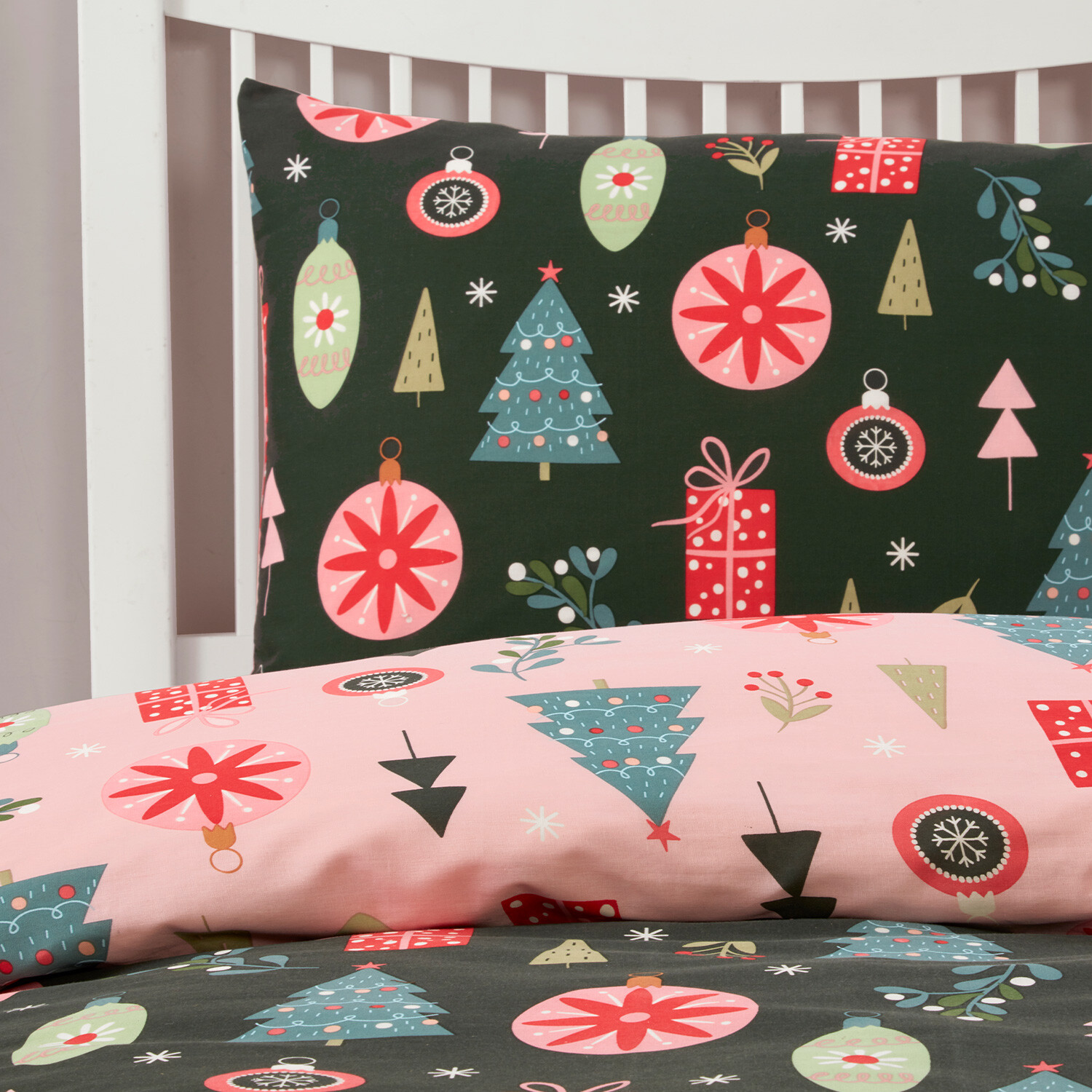 Festive Trees Duvet Set Image 6
