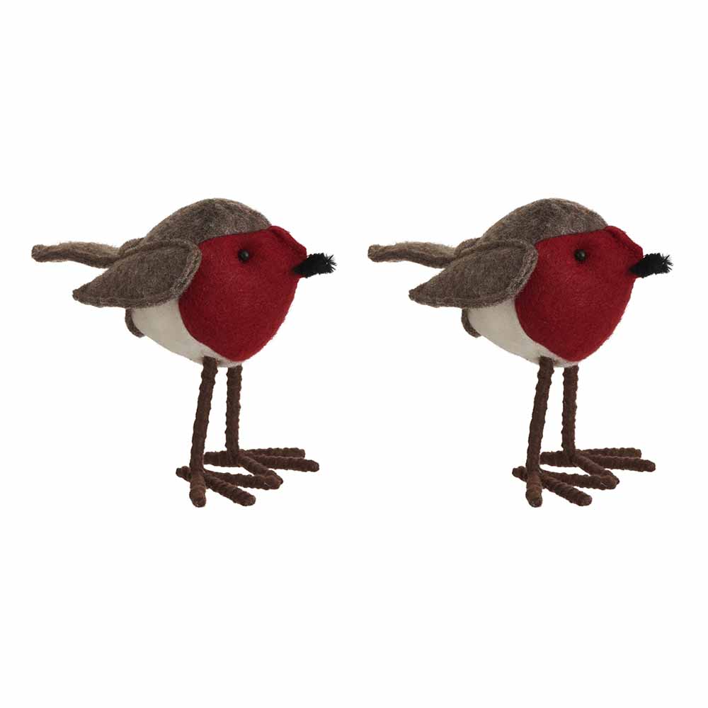 Wilko Traditional Felt Robin Christmas Baubles 2 Pack Image 2