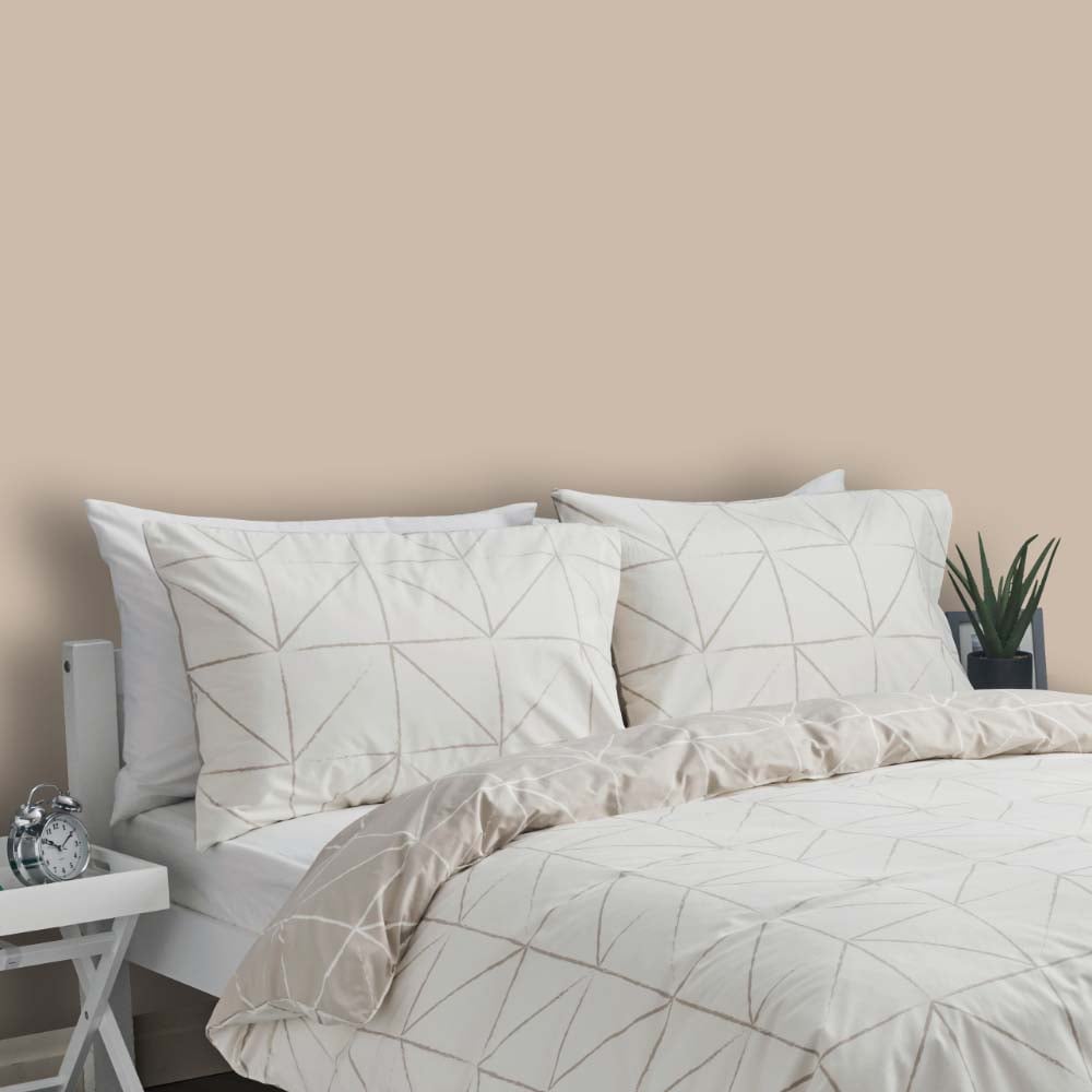 Wilko Walls & Ceilings Oatmeal Silk Emulsion Paint 5L Image 5