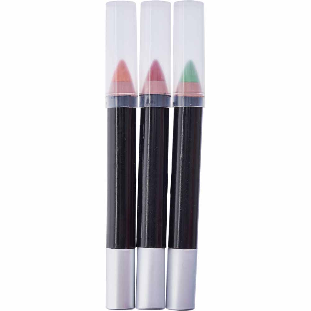 Wilko Halloween Multicolour Crayon Chubby Sticks Fright Brights 3 Pack Image