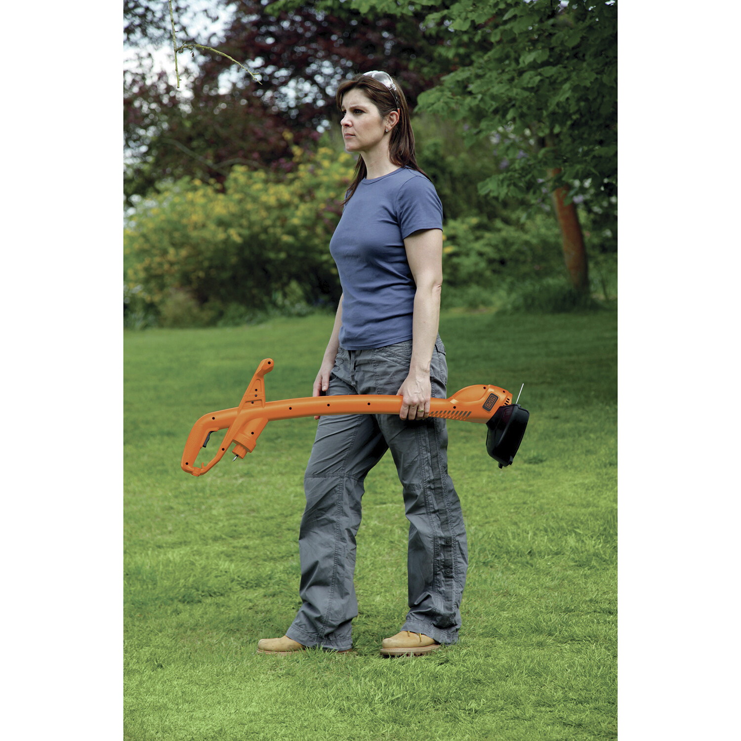 Black+Decker 350W Electric Grass Strimmer 25cm Image 2