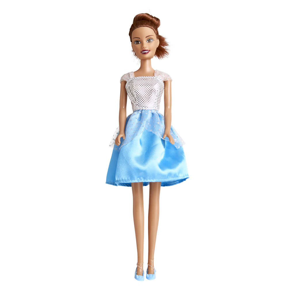 Single Wilko Princess Doll in Assorted styles Image 2