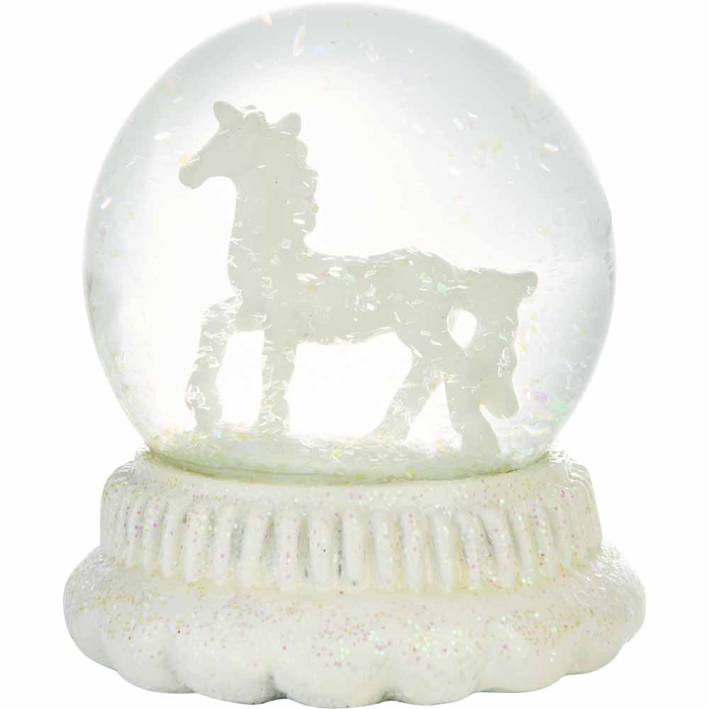 Wilko Dreamland Unicorn Snow Globe Image