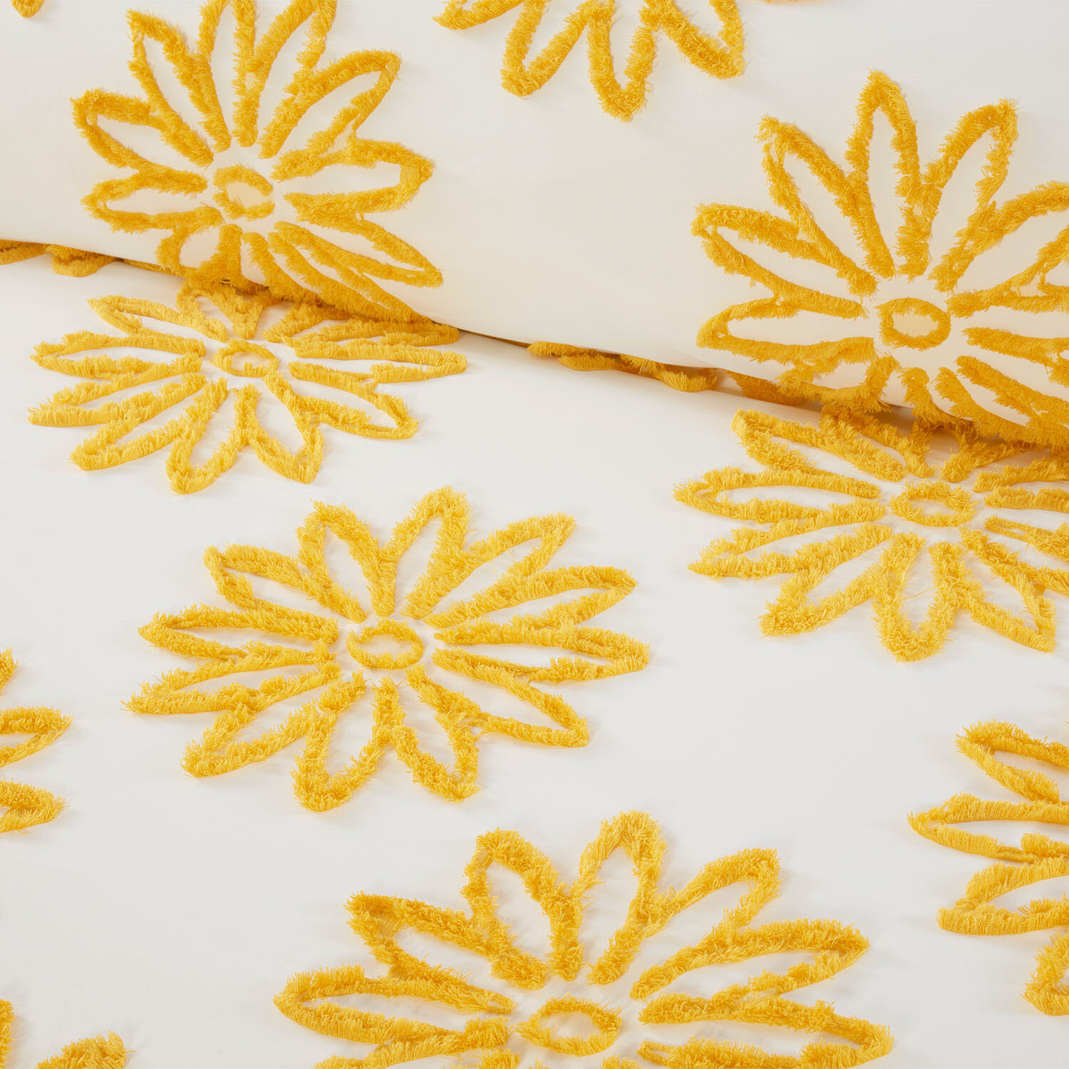 Alyssa Tufted Duvet Set Ochre and White / Single Image 3