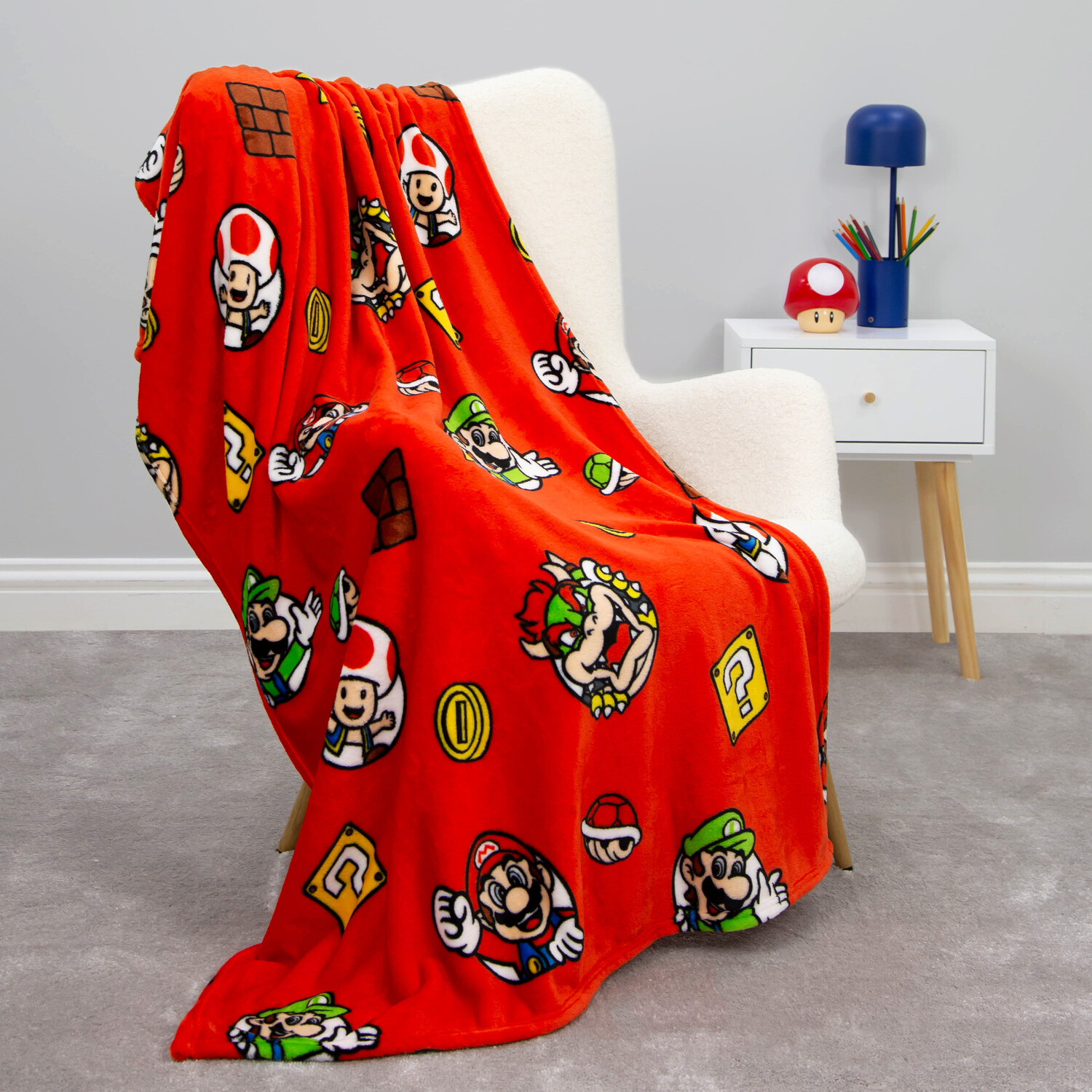 Super Mario Here We Go Again Throw Red Image 1