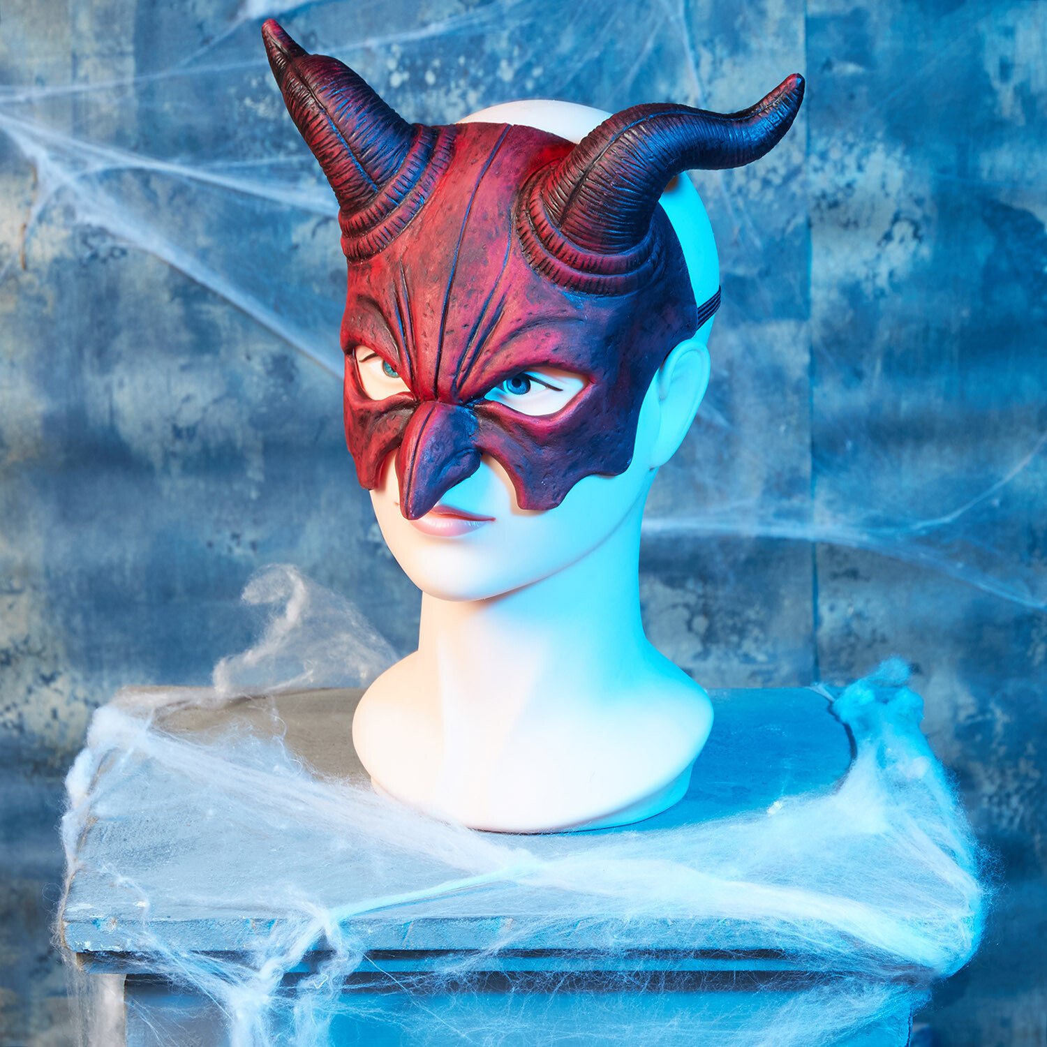 Halloween Half Mask Red or Black Image 2