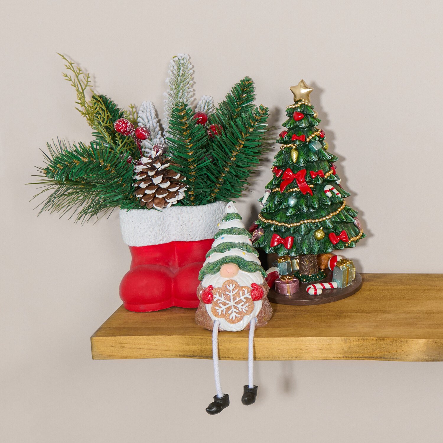 Glitter Gingerbread Gonk Shelf Sitter Image 5