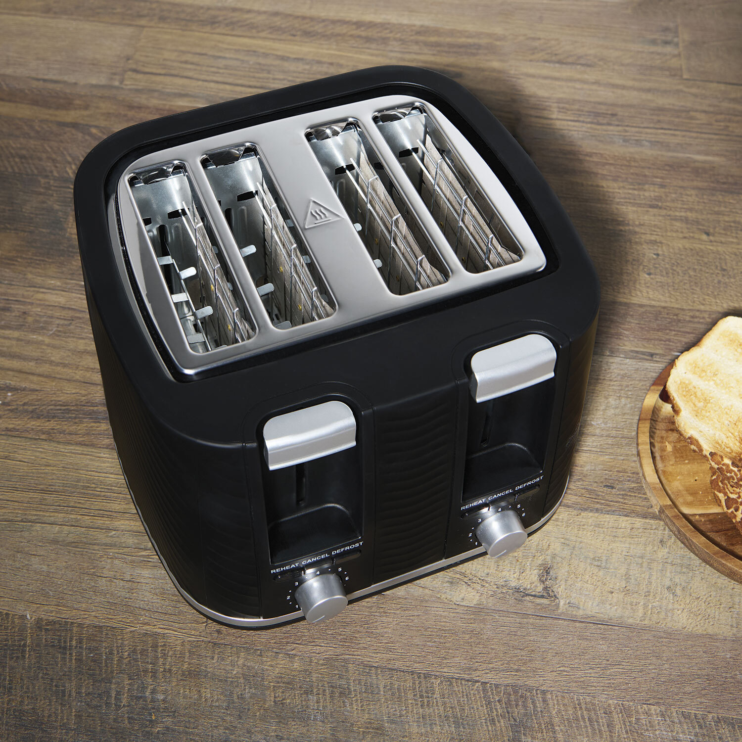 Revolve 4 Slot Toaster Black Image 7