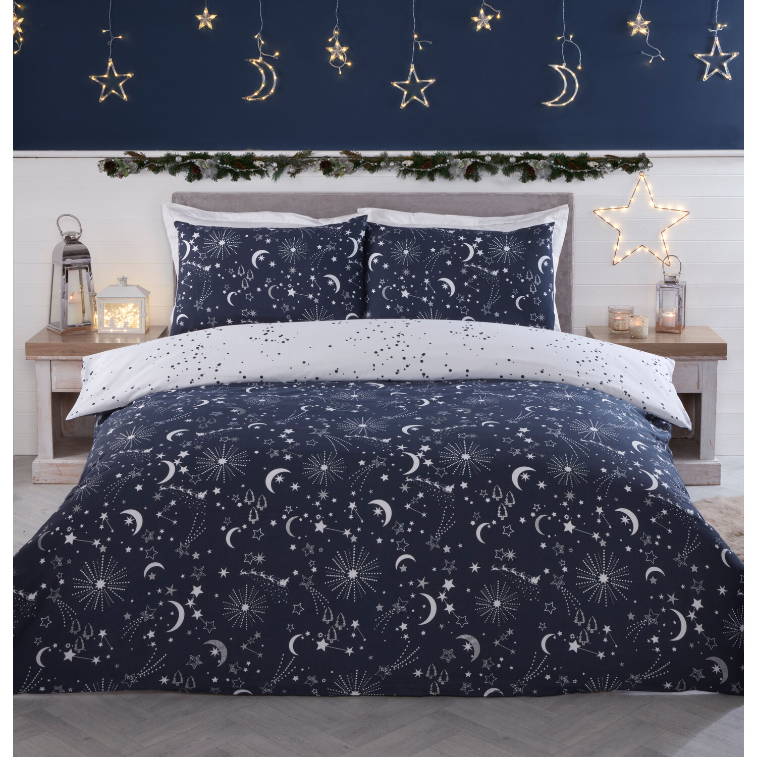Christmas Night Sky Duvet Cover and Pillowcase Set - Navy / Single Image 1
