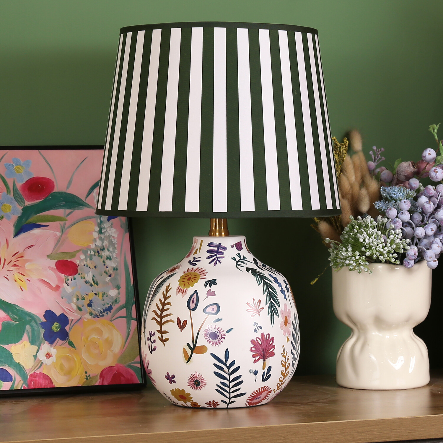 Madelyn Table Lamp Image 8