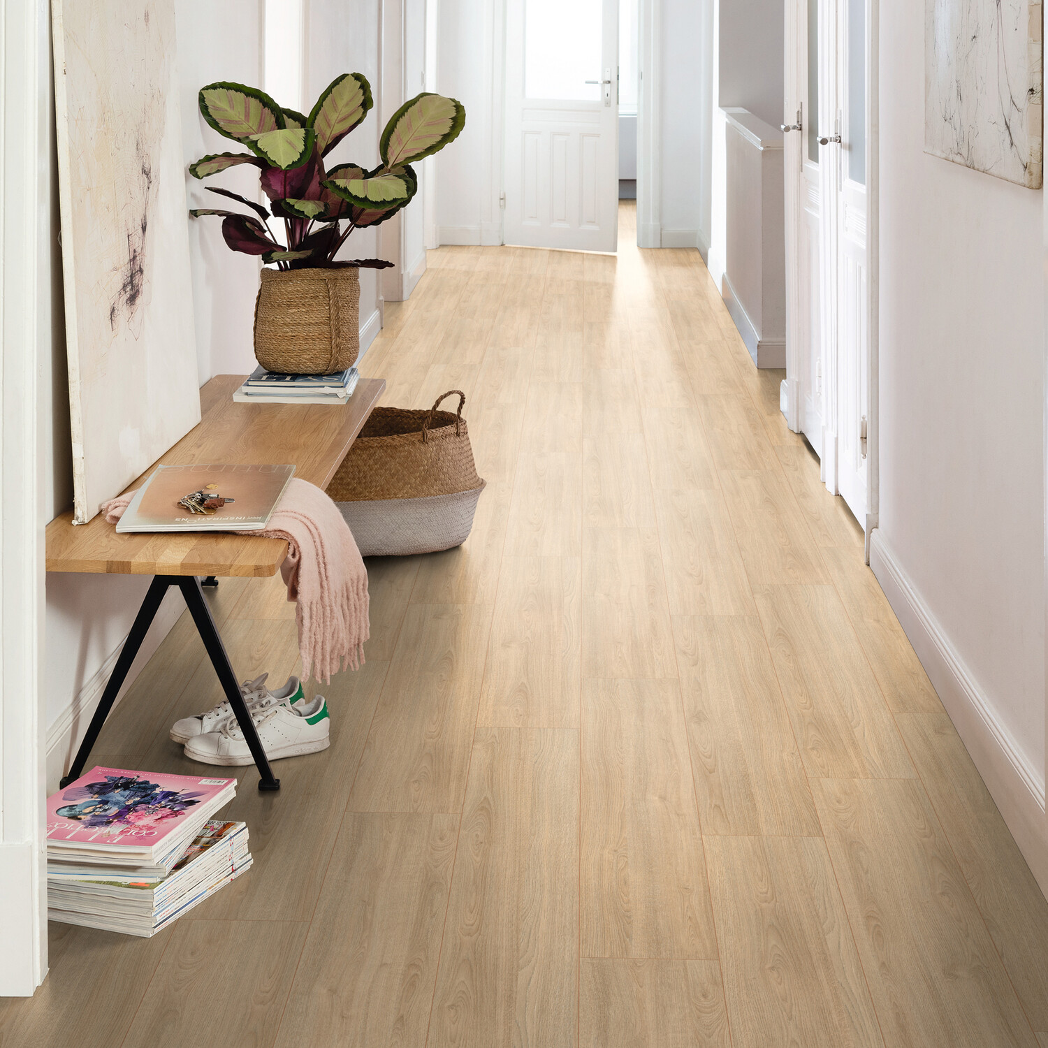 Egger 7mm Laminate Flooring Sample Natural Charlotte Oak Image 2