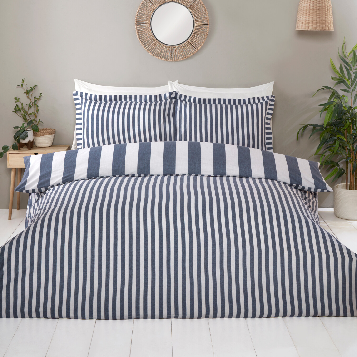 Margate Stripe Duvet Cover Set Blue King Image 3