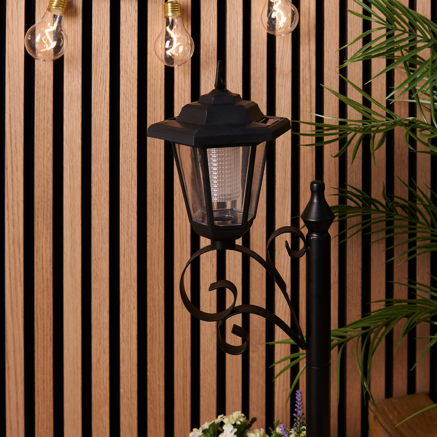 Solar Plant Pot Post Light Black Image 5