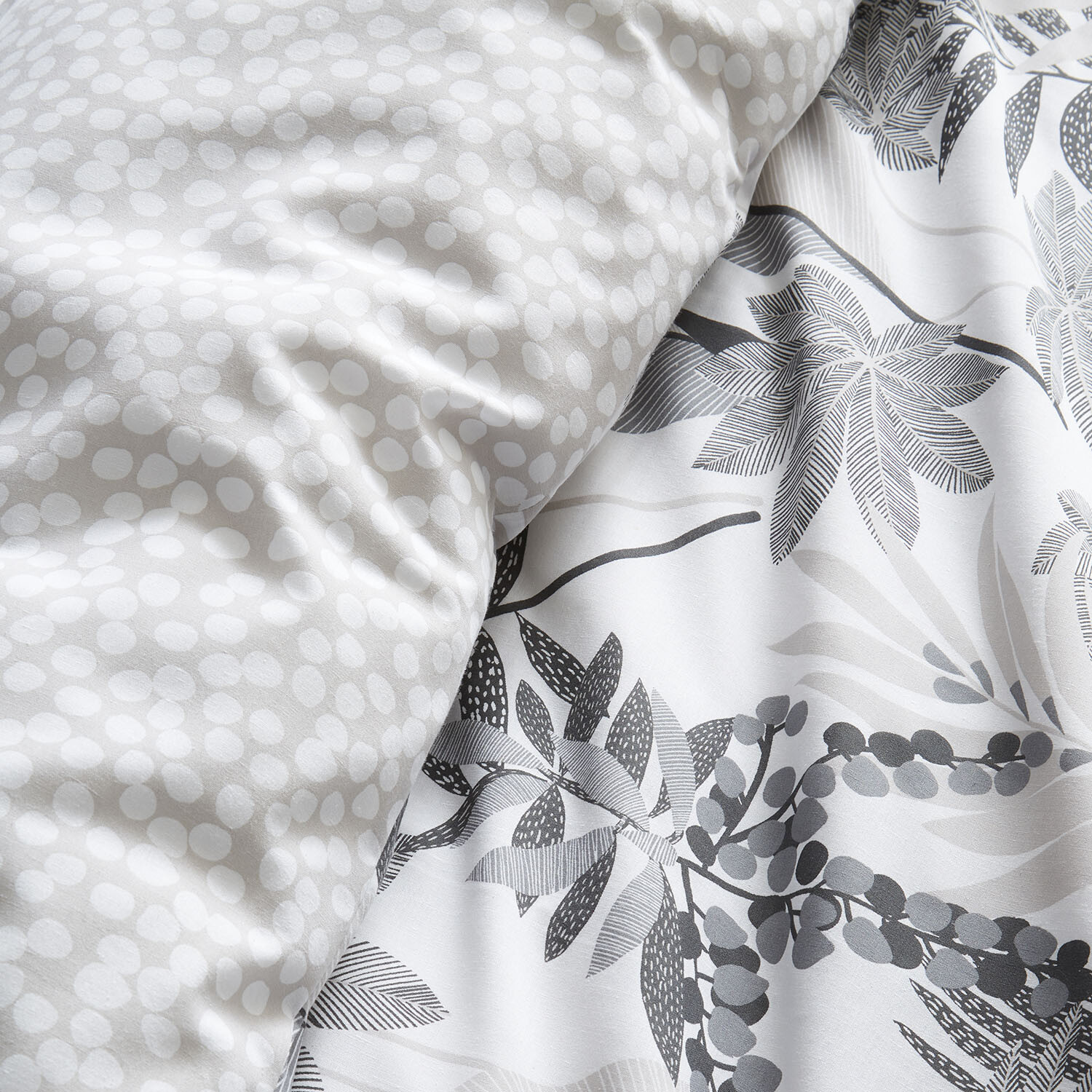 Attalea Duvet Set - Monochrome / Single Image 4
