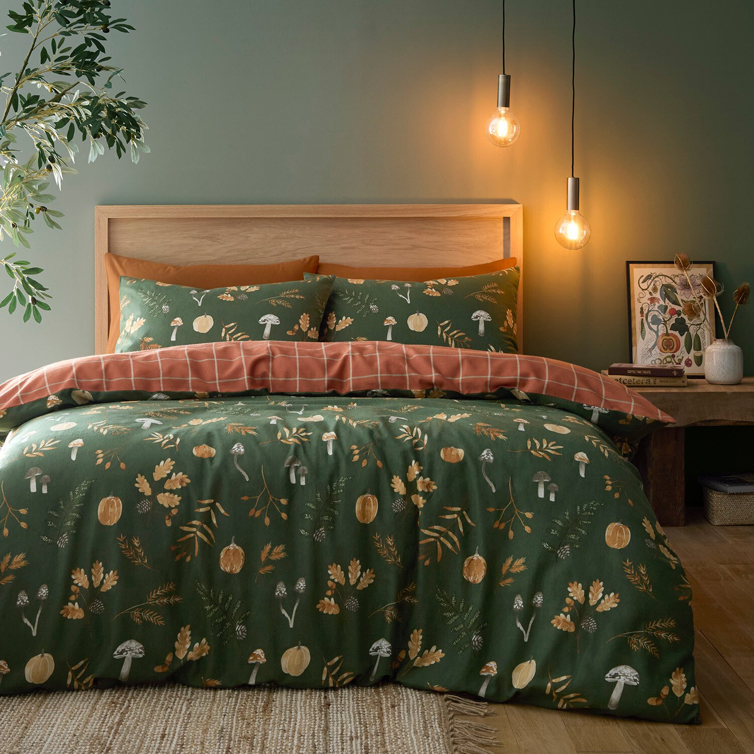The Fall Collection Woodland Duvet Cover and Pillowcase Set - Green / King Image 1