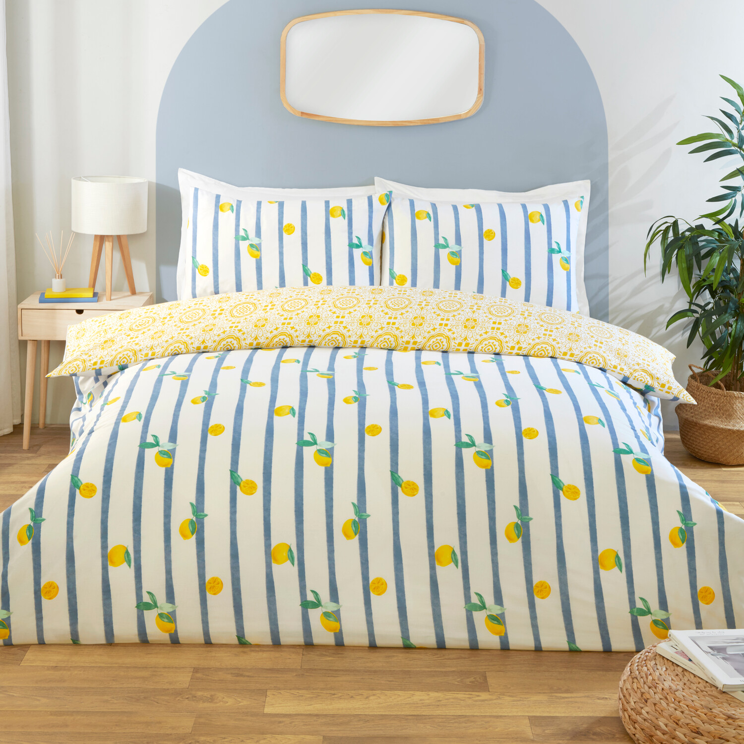 Sorrento Duvet Set Yellow Single Image 1