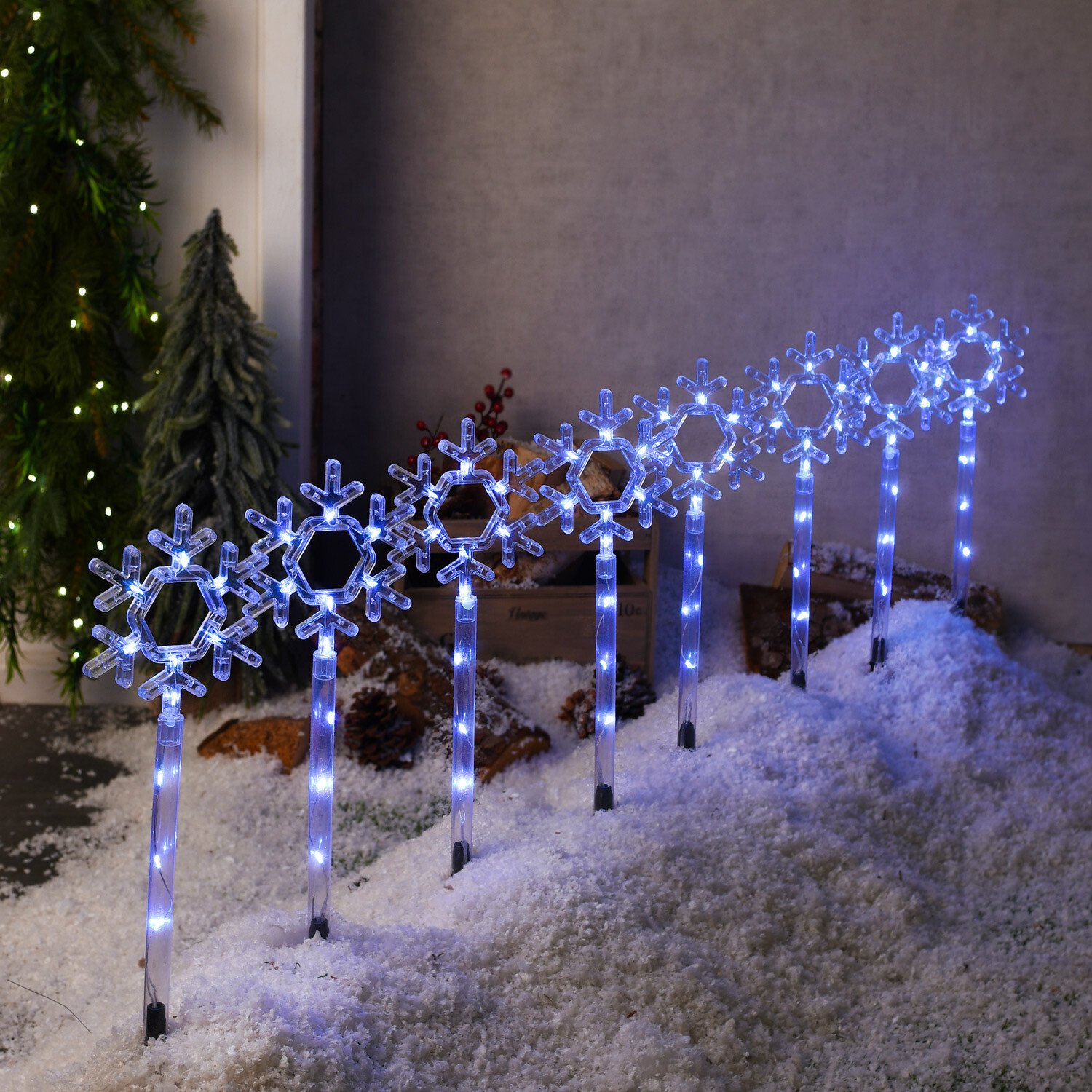 8 Piece Snowflake Stake Light White Image 1