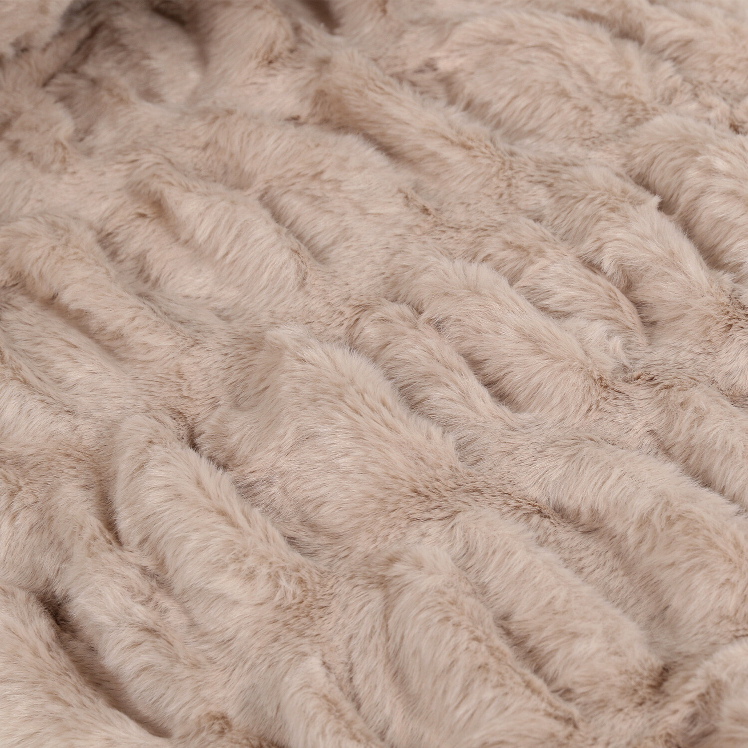 Divante Mink Seersucker Faux Fur Throw 127 x 152cm Image 4
