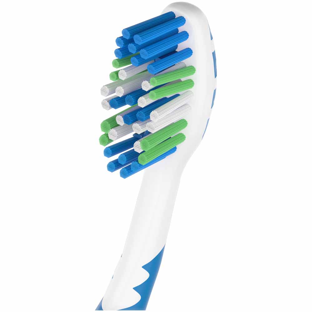 Colgate Max Fresh Medium Toothbrush Image 7