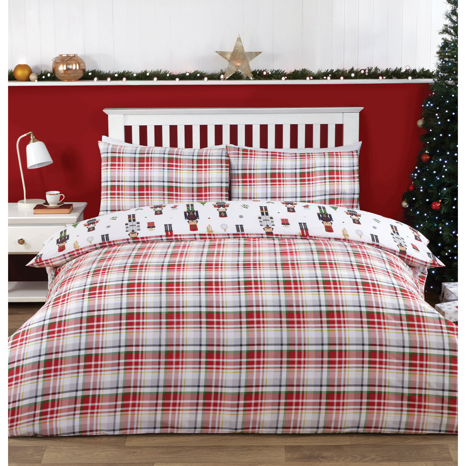 Christmas Nutcrackers Duvet Cover and Pillowcase Set - White / Super King size Image 1