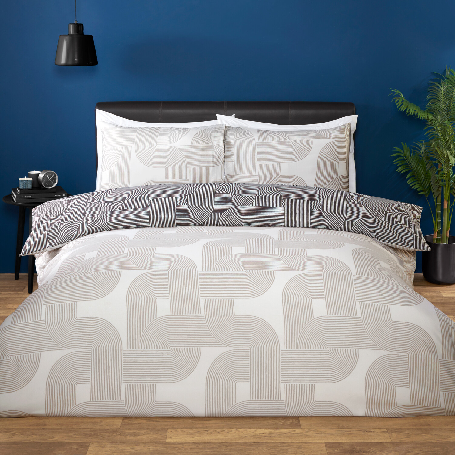 Elements Reversible Bedding SetBlackKing Image 2