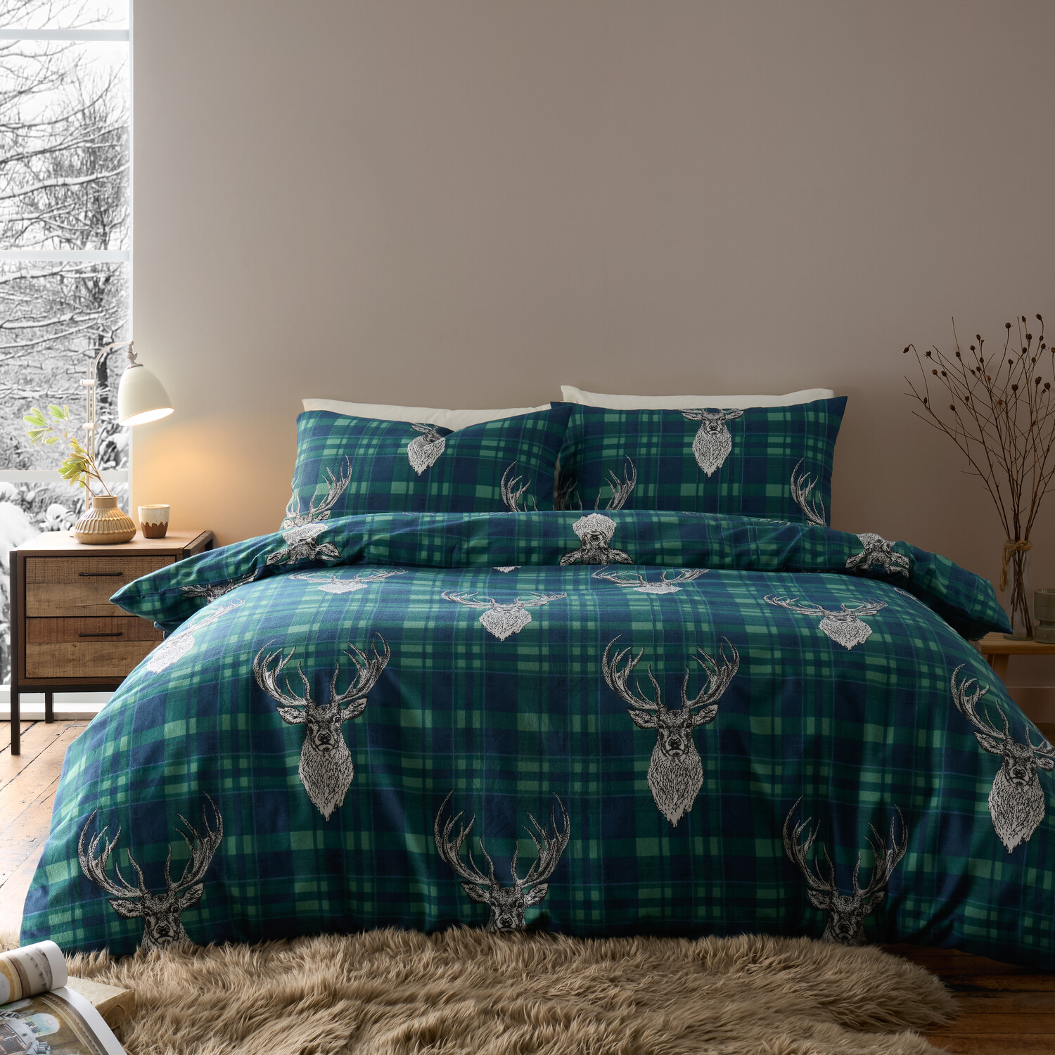 Divante Moorland Duvet Set - Navy / Superking Image 1