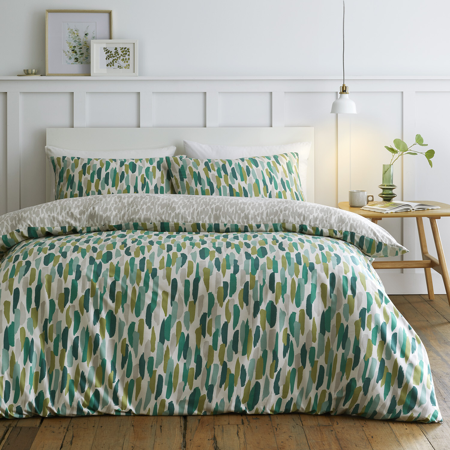 My Home Ellison Duvet Cover and Pillowcase Set - Green / King Image 1