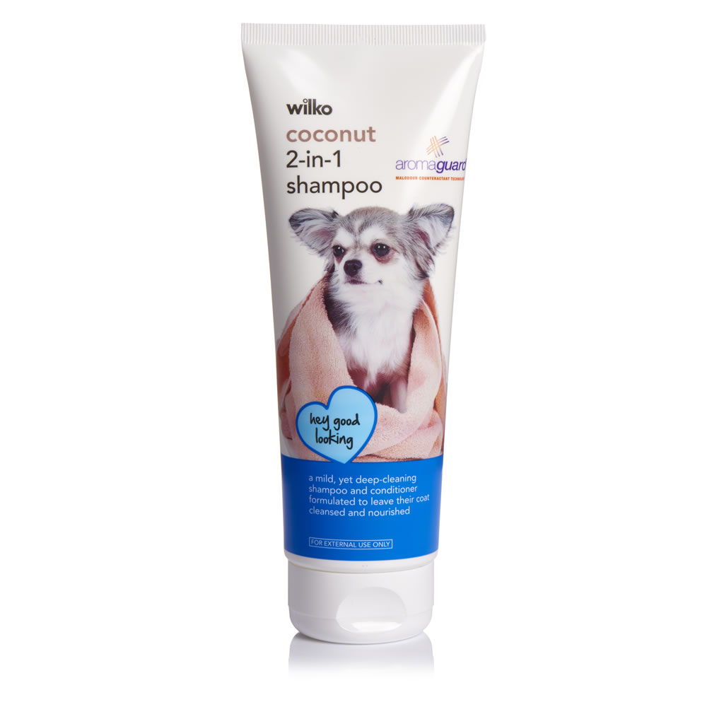 Wilko Coconut 2 in 1 Dog Shampoo 250ml Wilko
