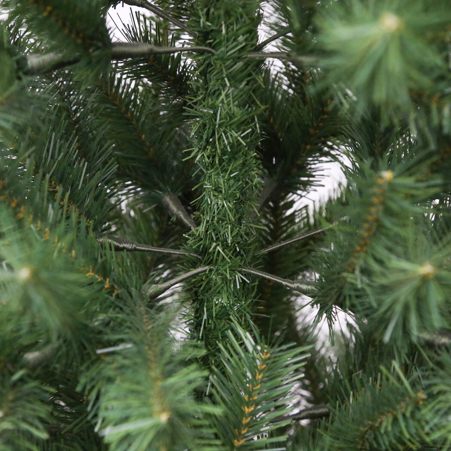 Norway Fir Tree Green 4ft Image 5