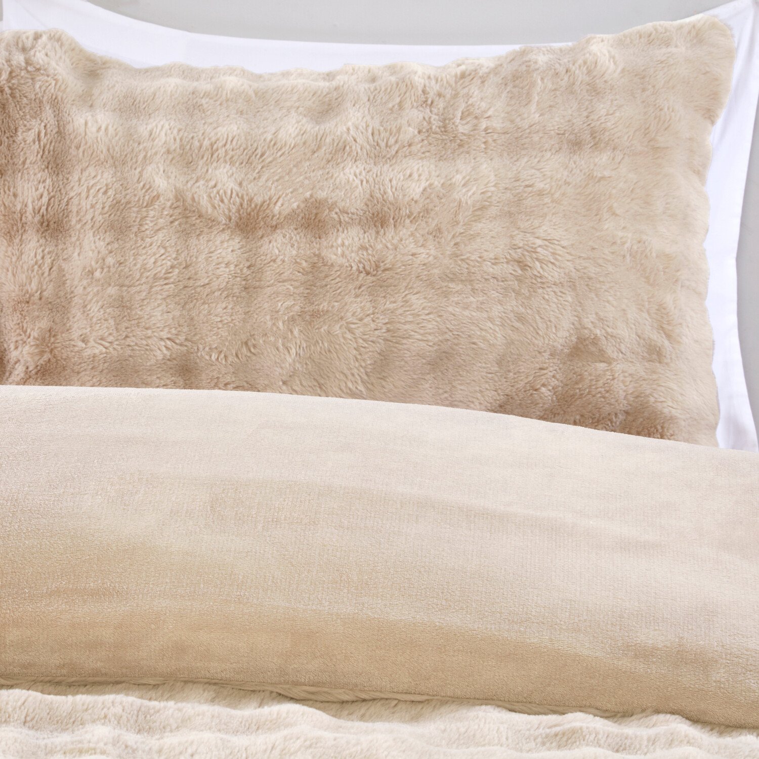 Aurora Soft Faux Fur Duvet Set Champagne Superking Image 4