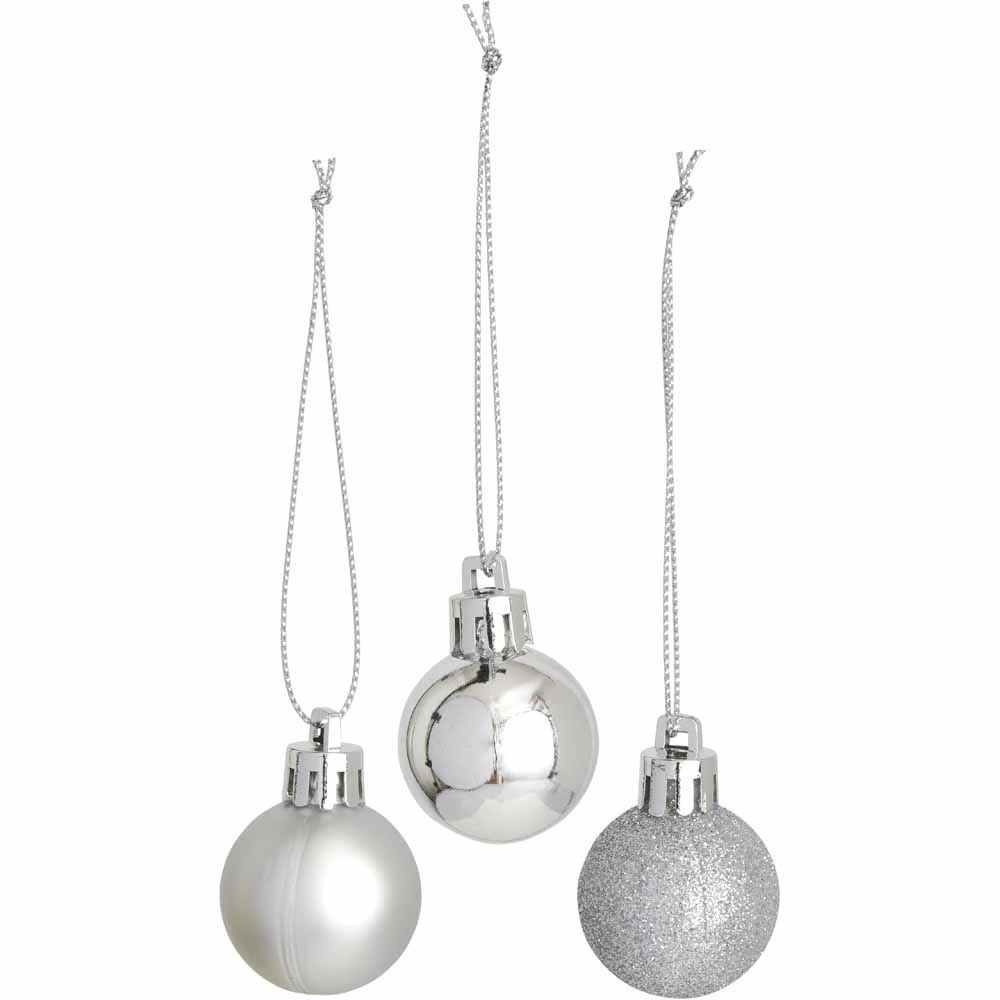 Single Wilko Mini Bauble 10 Pack in Assorted styles Image 6