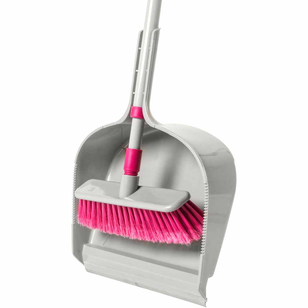 Kleeneze Broom with Dustpan Image 4