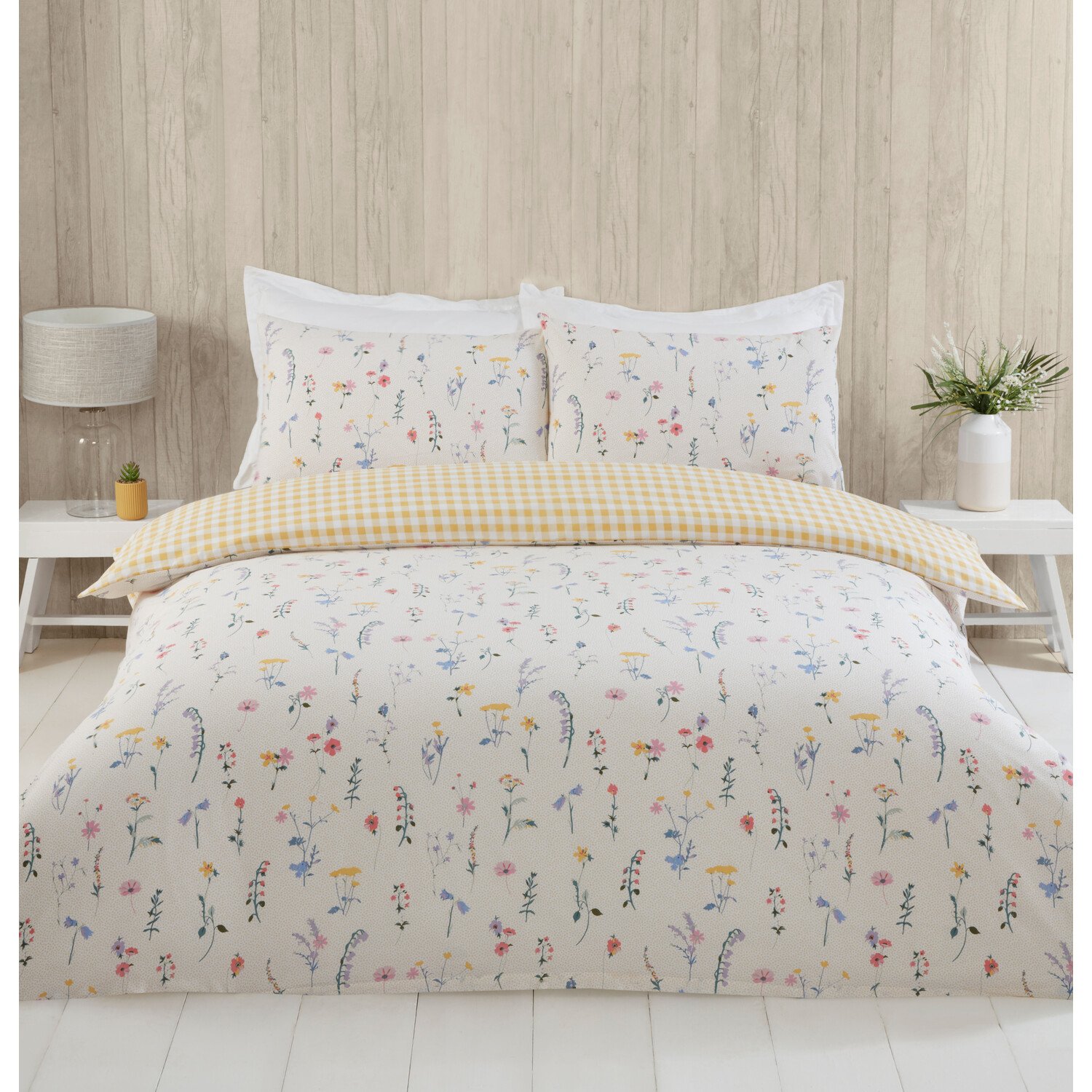 Divante King Size Meadow Flower Duvet Set Image 1