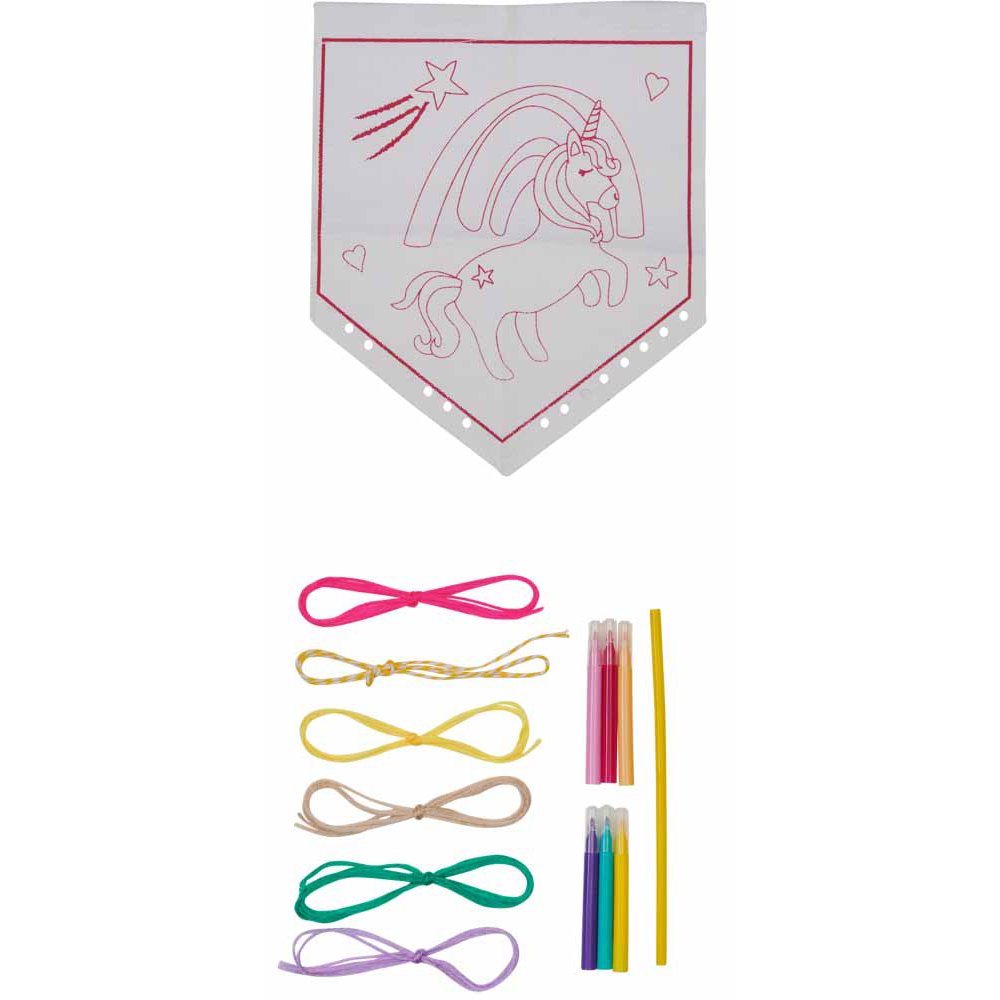Single Wilko Felt Pendant Banner Unicorn/Dino in Assorted style Image 2