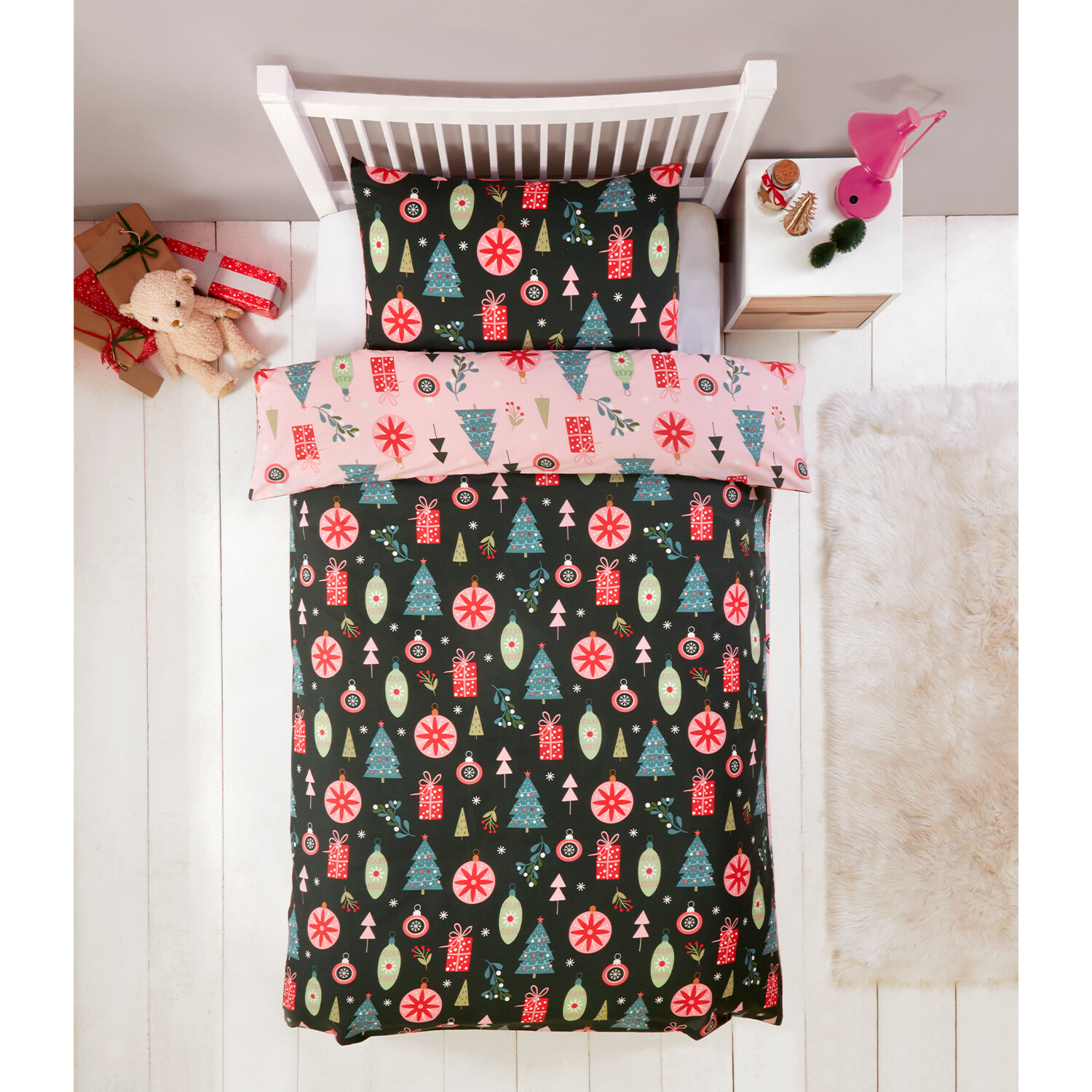 Festive Trees Duvet Set Image 2