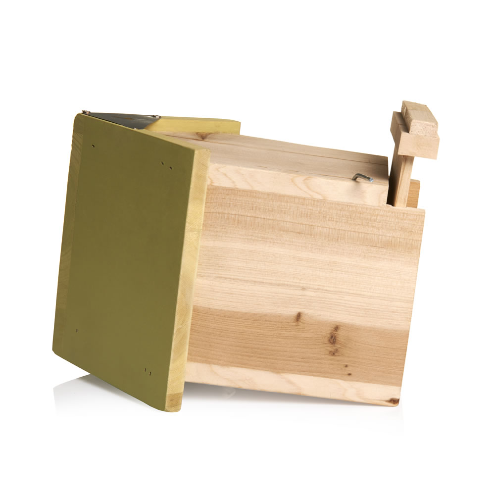 Wilko Easy Clean Wooden Bird Box Image 3