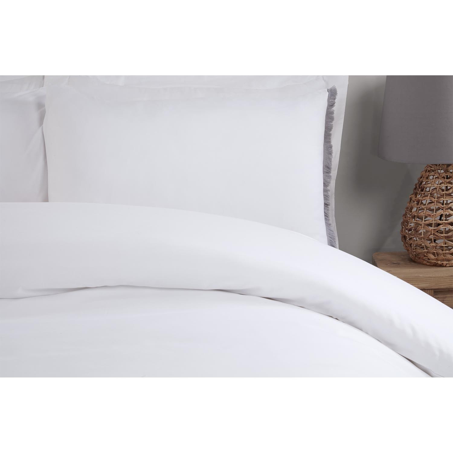 My Home Bohemia Tassel Duvet Cover and Pillowcase Set - White / King size Image 3