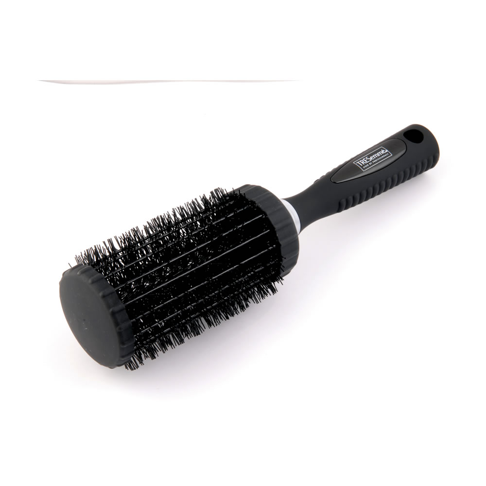 TRESemme Heat Retainer Hair Brush Large Image