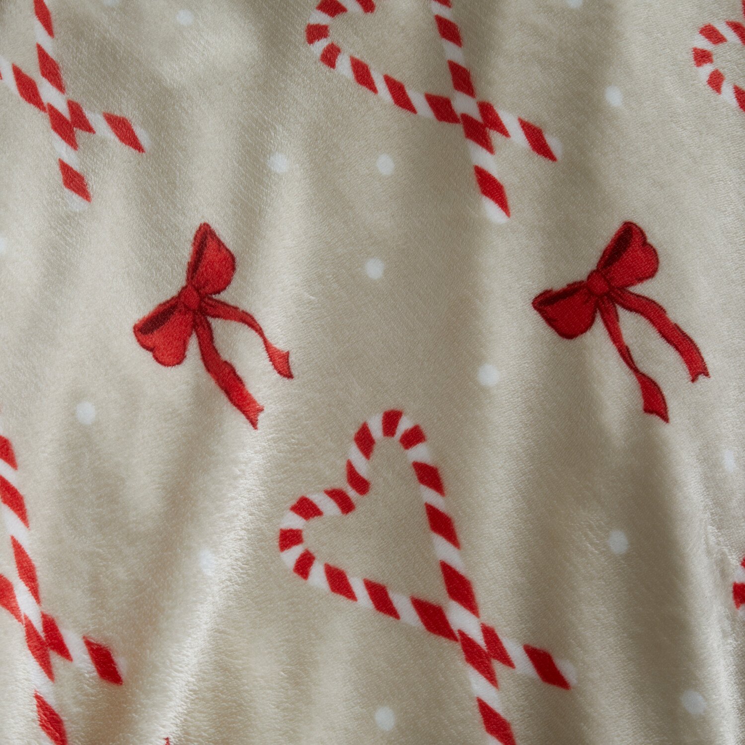 Candy Cane Hearts Fleece Duvet Set Beige and Red Single Image 3