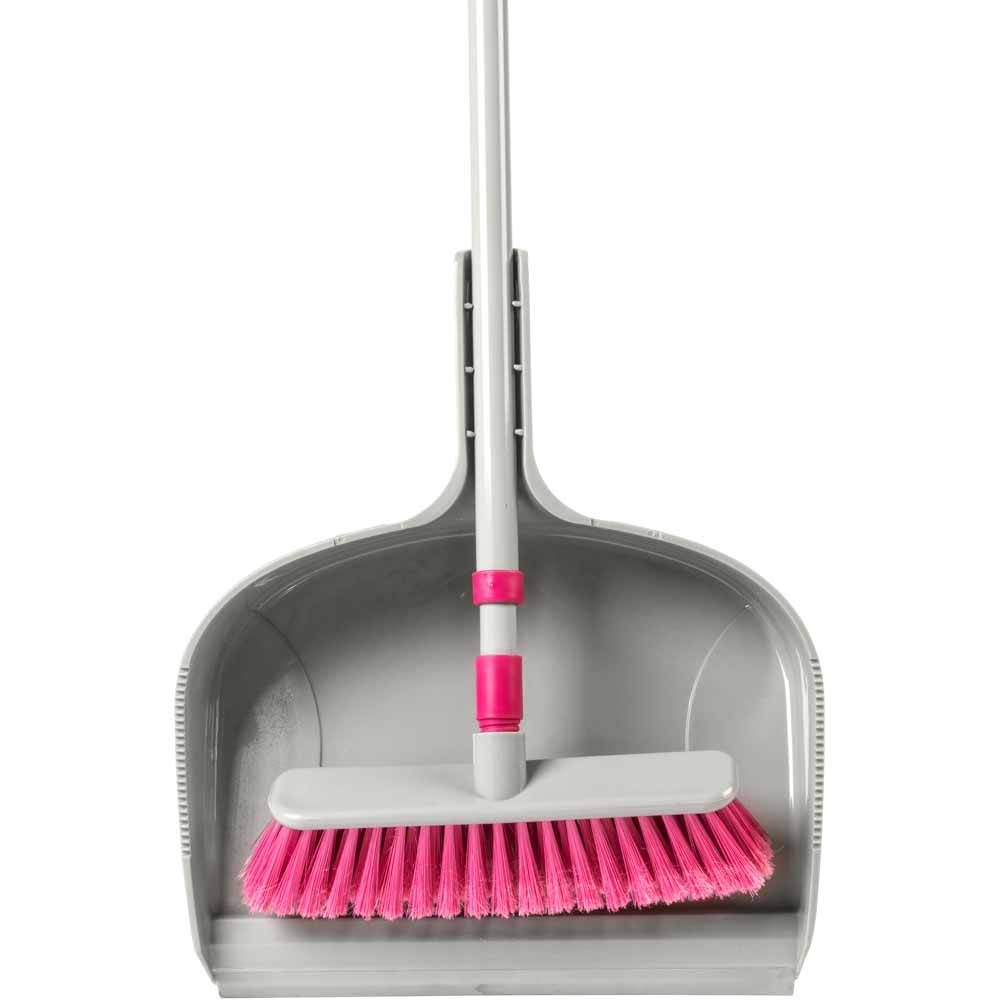 Kleeneze Broom with Dustpan Image 5