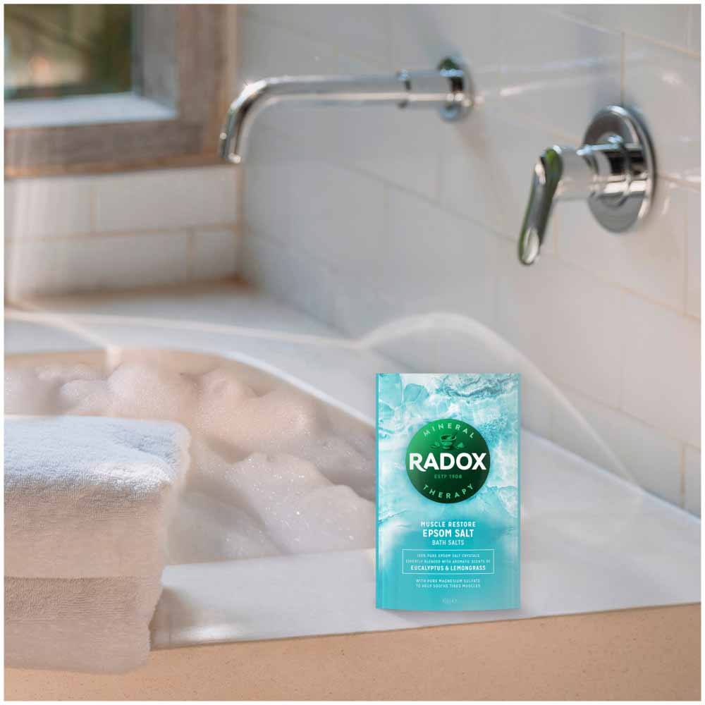 Radox Epsom Salt Bath Salts Muscle Restore 900g Image 7