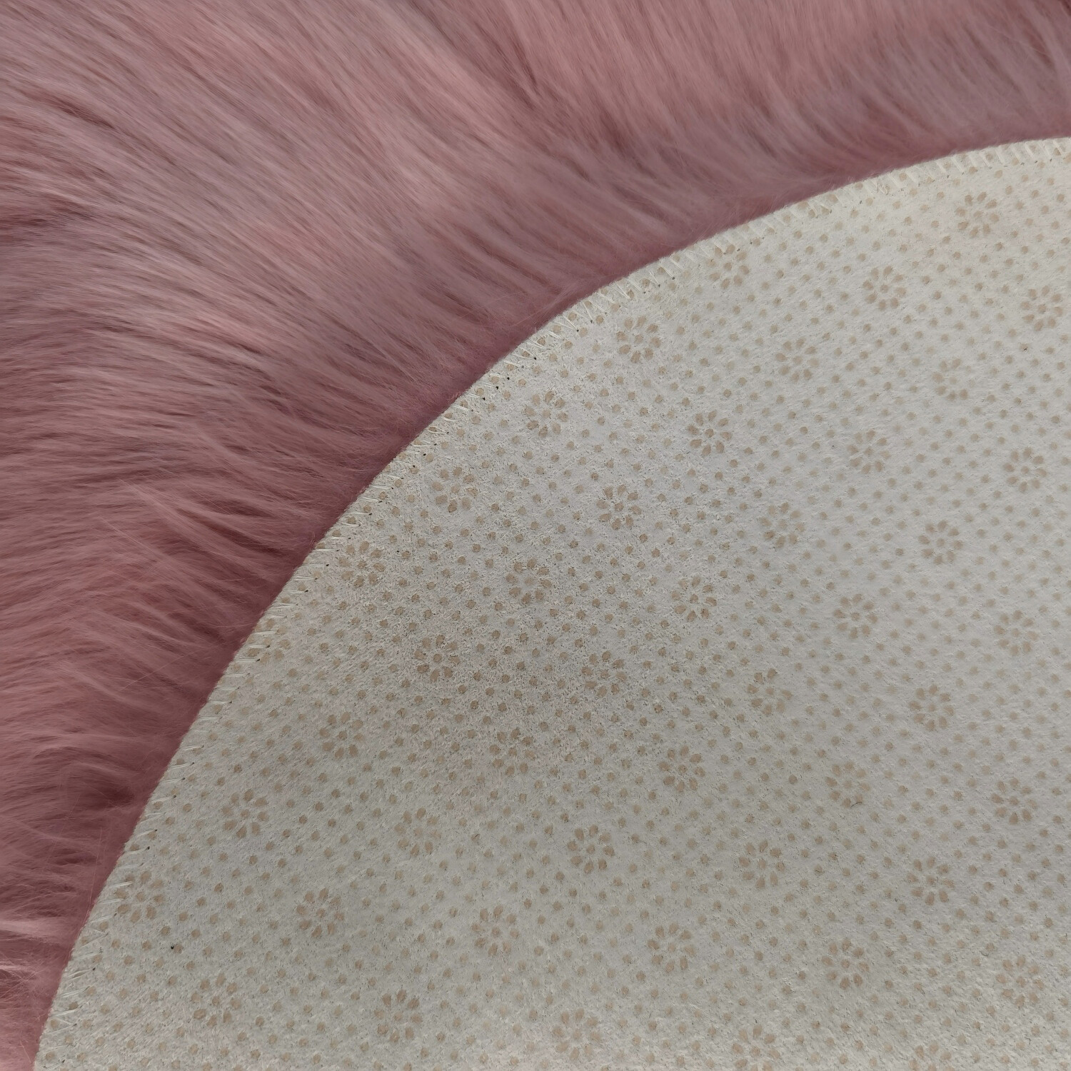 Cosy Heart Shaped Rug Pink Image 2