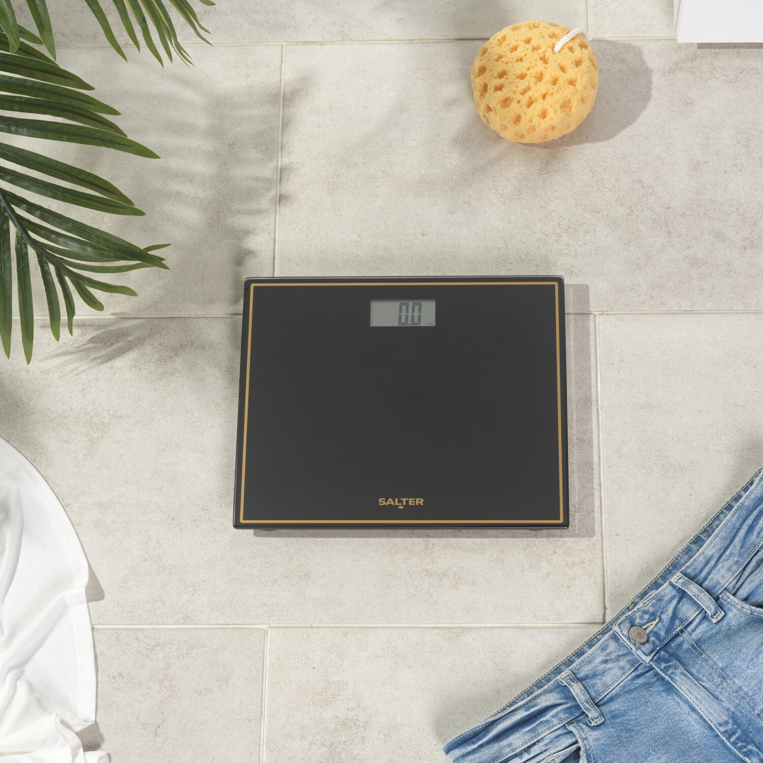 Salter Sleek Compact Electronic Scale Black Image 2