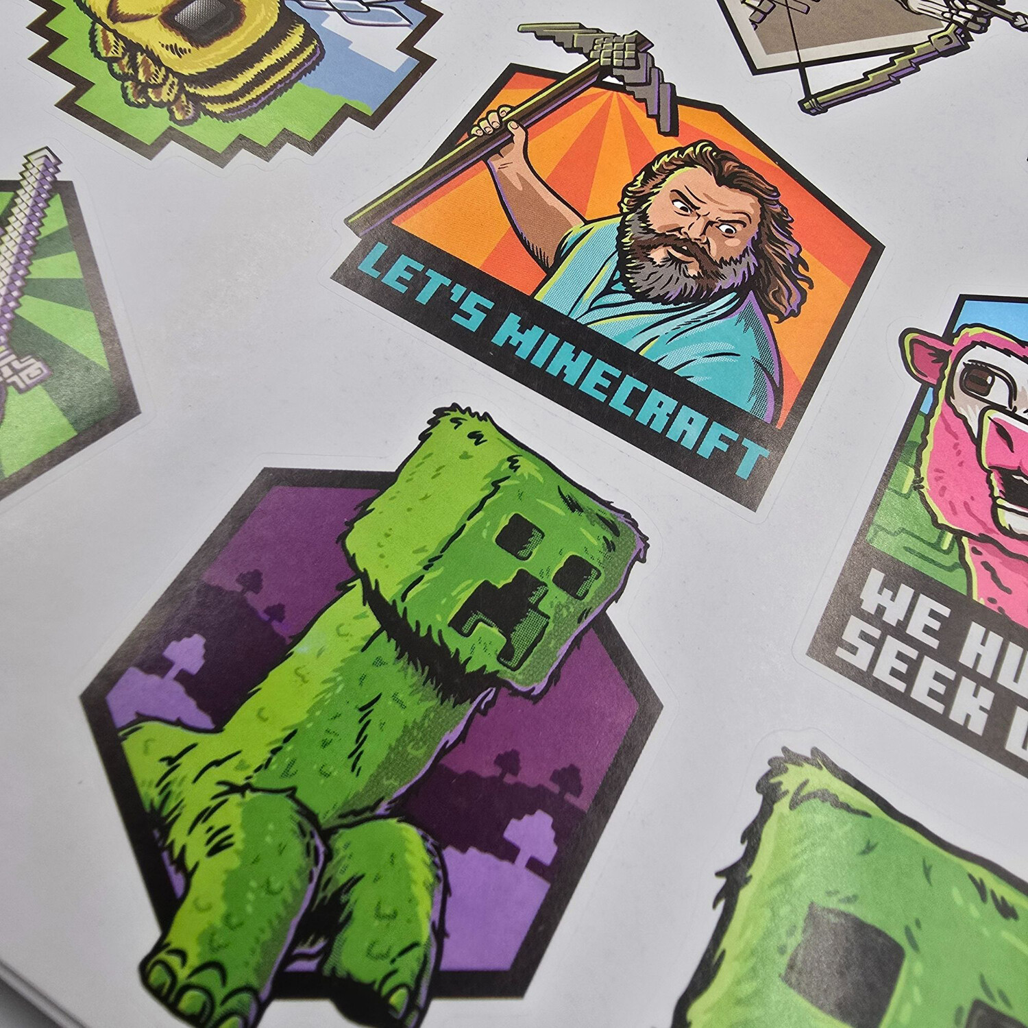 Minecraft Colouring Book Set Green Image 5