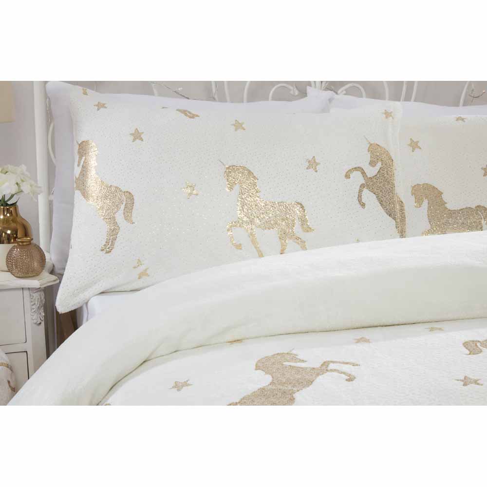 Sleepdown Ivory Fleece Unicorn Double Duvet Set Wilko