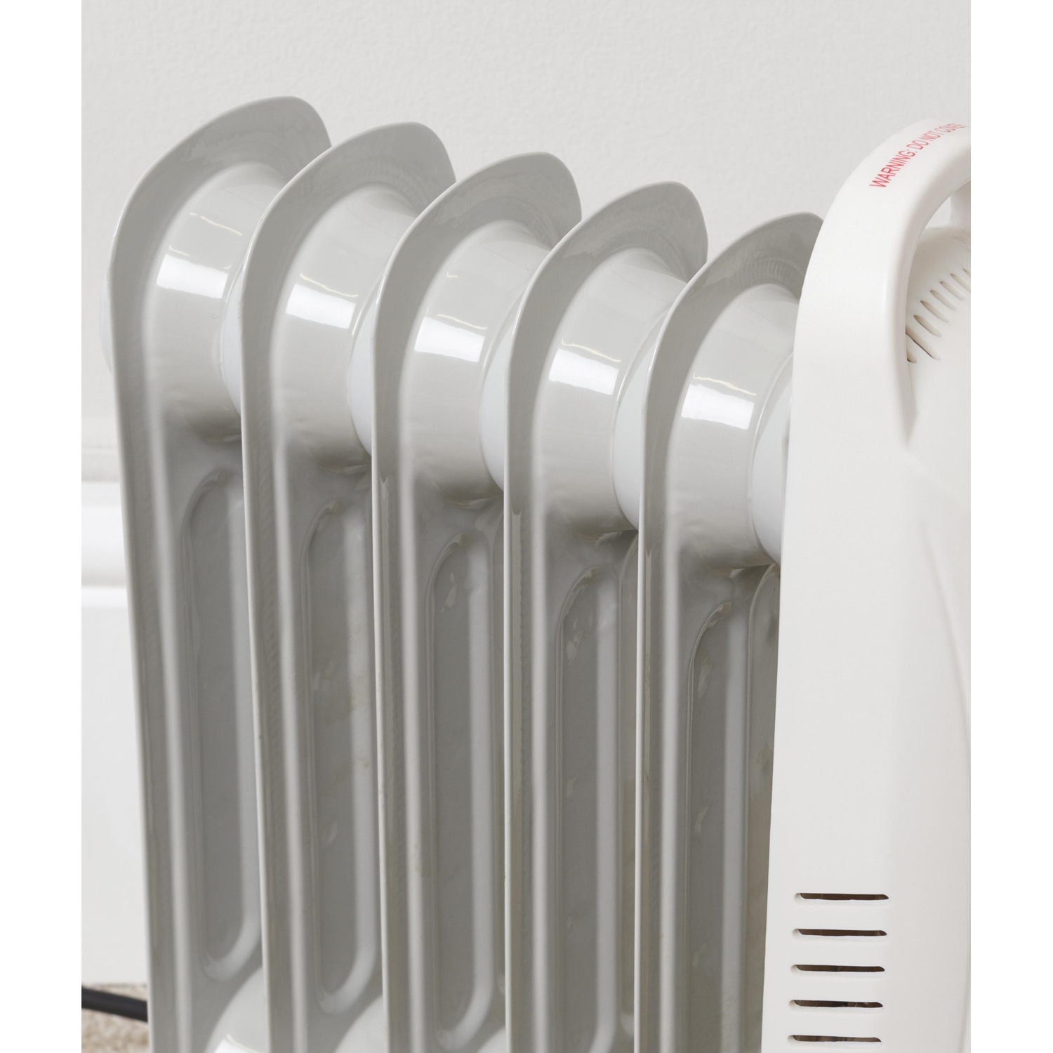 White 6 Fin Mini Oil Filled Radiator Image 4