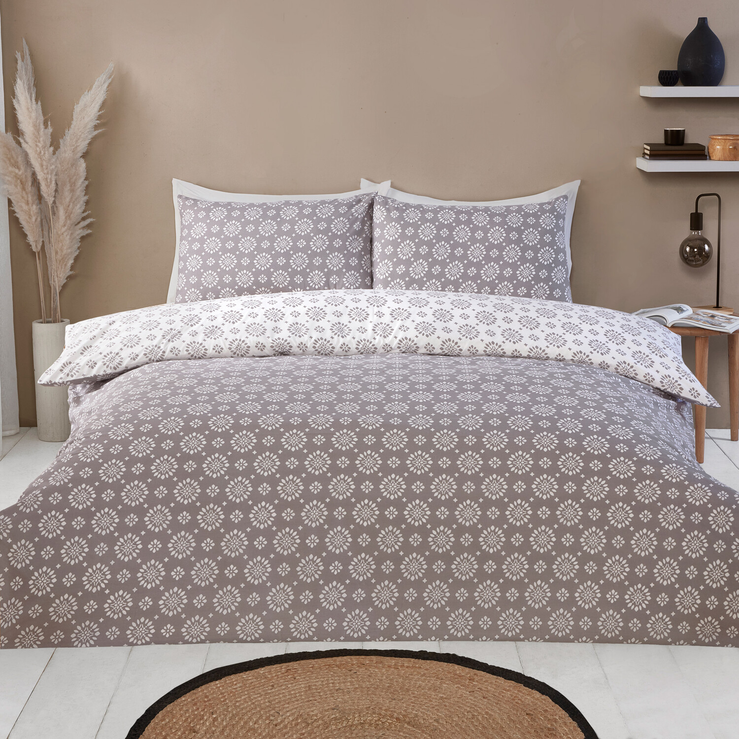 Sierra Geo Duvet Set Grey King Image 1