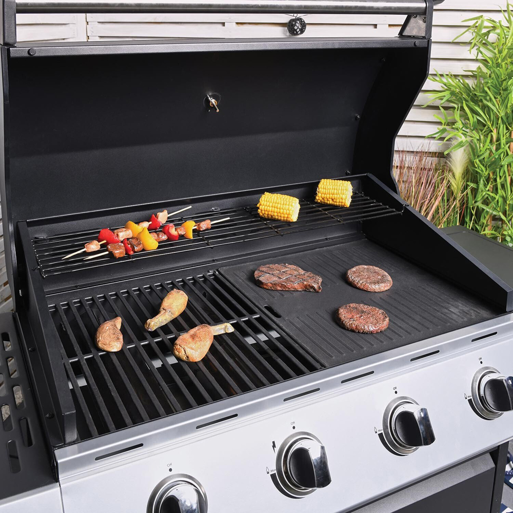 BBQ Chef Columbus Black and Silver 4 Burner BBQ with Side Burner Image 8