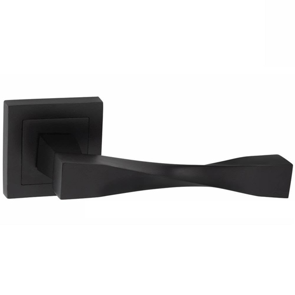 Golden Grace Matt Black Astrid Straight Door Handle Set Image 3
